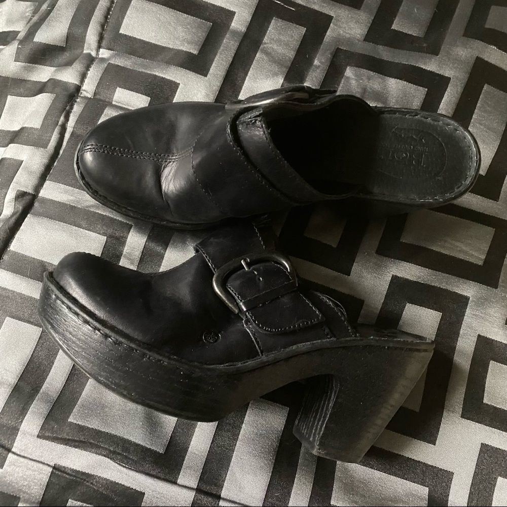 Born black mule 